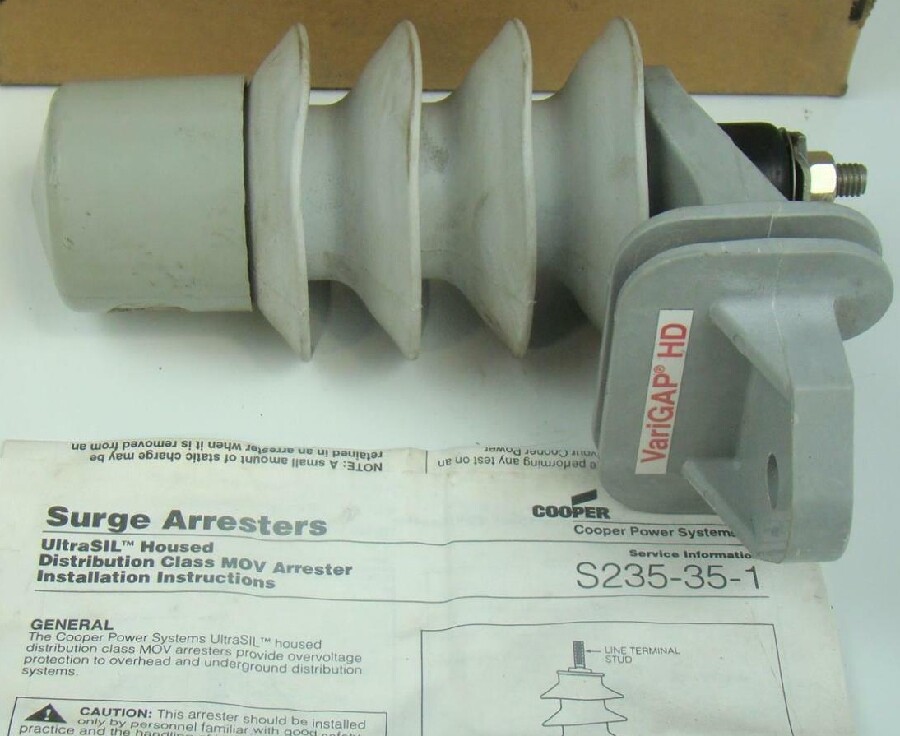 COOPEREATON Distribution Arrester VariGap Heavy Duty 10kV S23535