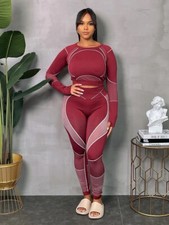 NU'GLAMBOUTIQUE LLC -SEAMLESS LONG SLEEVE ACTIVE SET