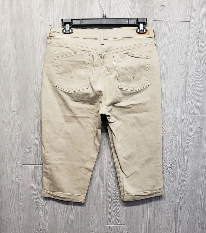 Jeans Levis Feminino 14 Capri Algemado Elástico 34x18 Cintura Alta Casual Cáqui Bege - Imagem 2 de 4
