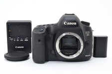 Canon EOS 5D Mark III Body Digital SLR Camera Set Working