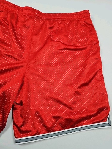 Vintage Nike Mesh Red Gym Shorts Youth Medium 8-10 Swoosh Basketball Running 32" - Picture 6 of 13