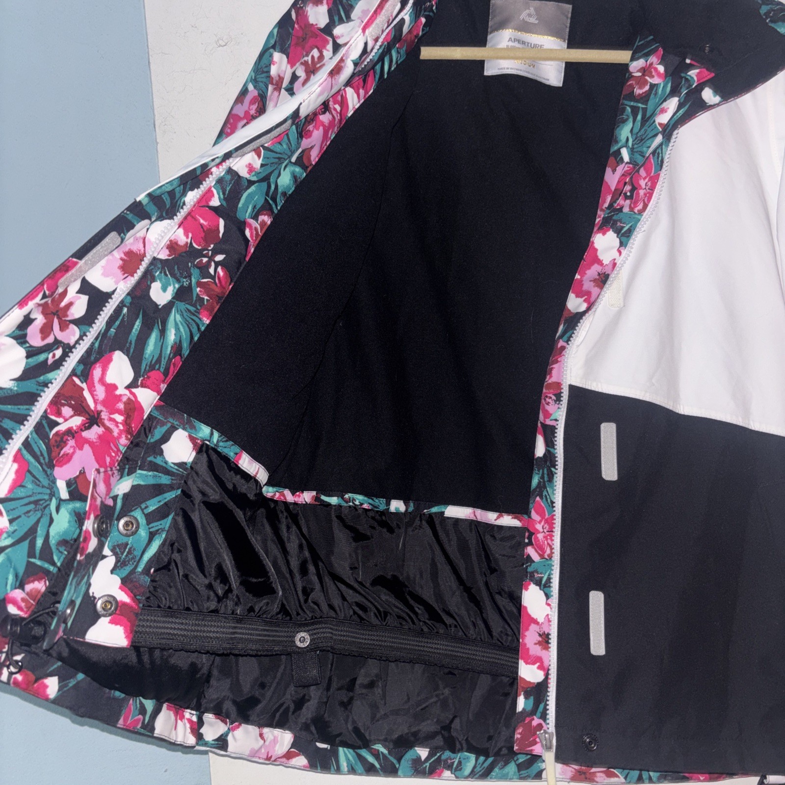 Aperture Technical Jacket Womens Medium Snow Ski … - image 4