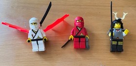 LEGO Ninja 3053 Emperor's Stronghold -  with 5 extra ninjas read