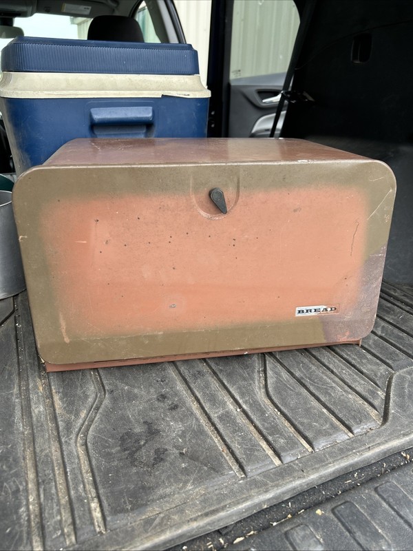 VTG Pantry Queen Metal Tin  Countertop Bread Box Brown