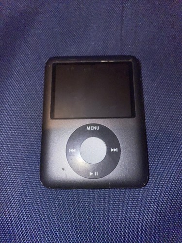 Apple iPod Nano 8GB 3. Generation - Schwarz - Funktioniert