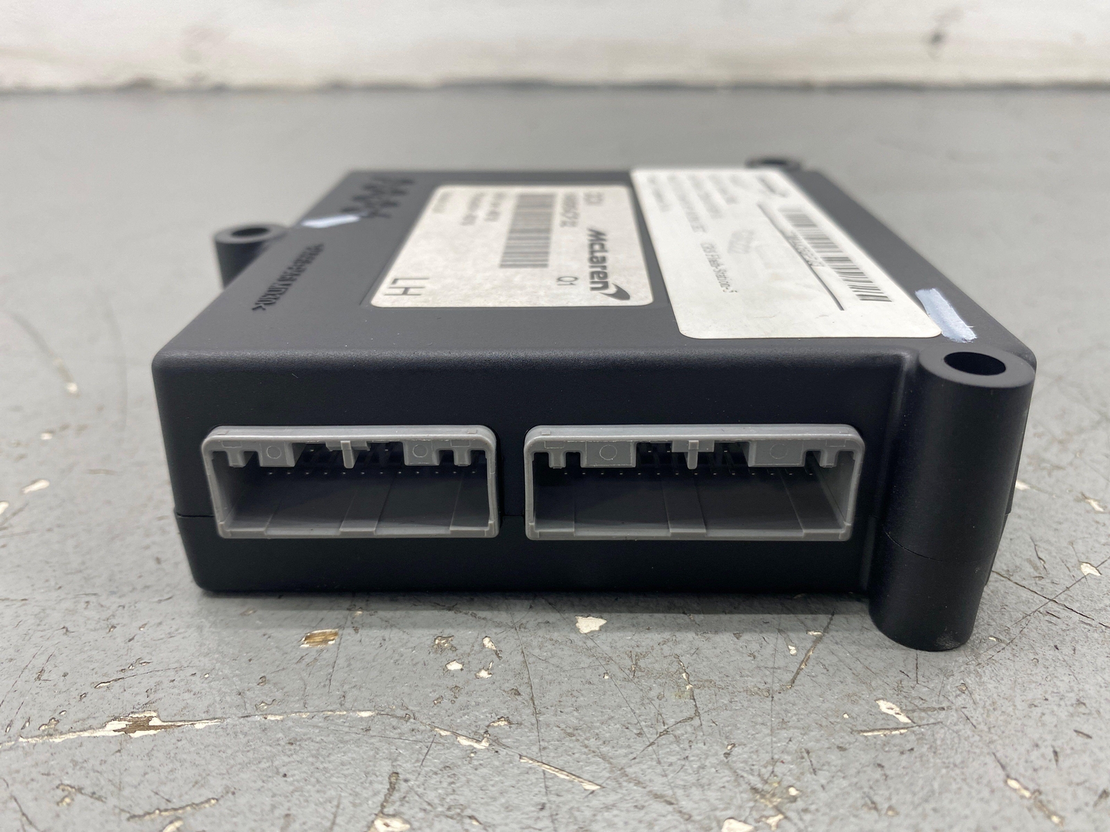 2020-2023 MCLAREN GT FRONT LEFT DOOR CONTROL MODULE 22MA435GP OEM 2021 2022