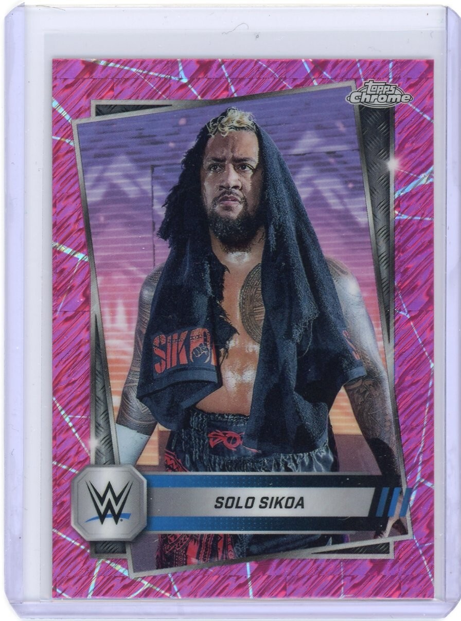 2025 Topps Chrome WWE Wrestling #17 Solo Sikoa Pink Shimmer Refractor Card