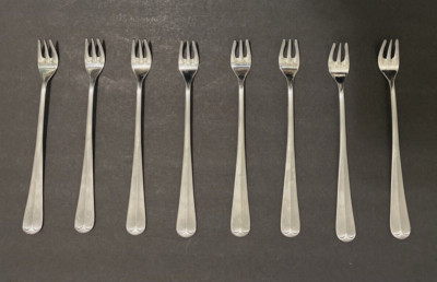 Oneida Northland Stainless BEEFEATER Cocktail Seafood Forks Japan - Lot of 8
