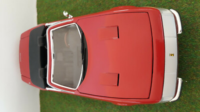 Ferrari 365 GTS/4 HOTWHEELS 1/18 - Collection
