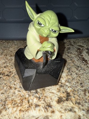 Gentle Giant Studios 2004 Star Wars Clone Wars Yoda Bust Maquette 1126/7500