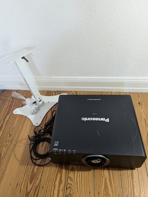 Panasonic PT-DZ6700E WUXGA