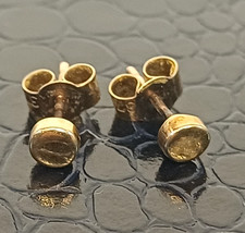 9Ct Solid Gold 375 Stud Earrings Fine Jewellery Womens Classic Pair Pierced
