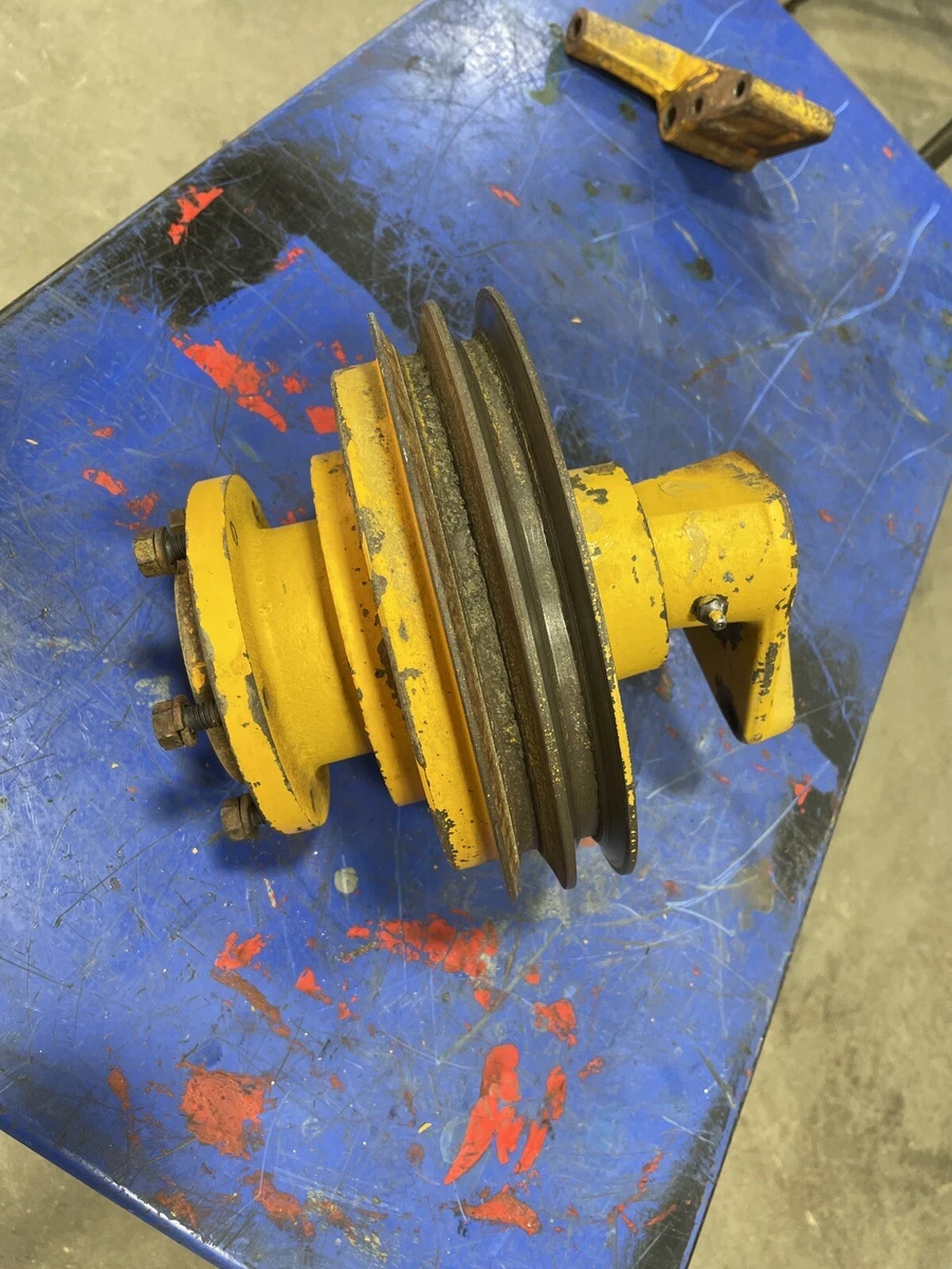 Caterpillar fan drive bracket assembly 8S0864 1P0374 5S9041 5S9515 