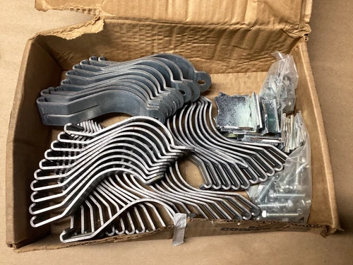 Box of 25 Pairs Cooper B-Line Parallel Pipe Clamps B2076 #105E110PR6*CO
