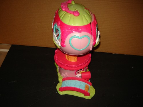 My Little Pony Ponyville Pinkie Pie Balloon House Playset by Hasbro - Picture 2 of 9
