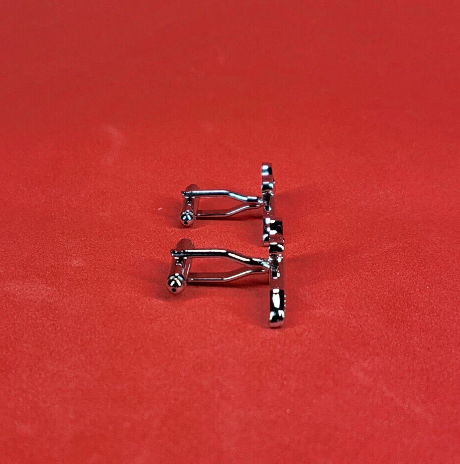 Abotoaduras de guitarra elétrica - Presente exclusivo de músico para homens - Acessório de uso formal - Imagem 4 de 4