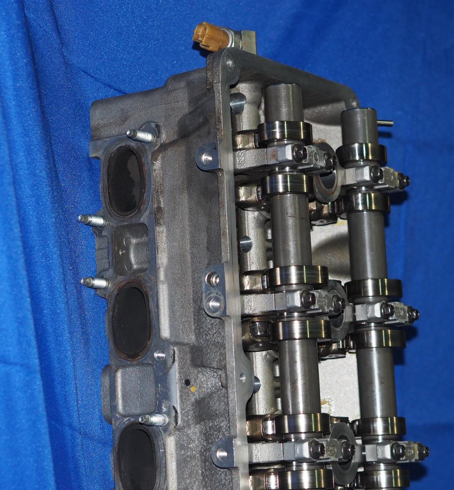 2010-2014 Aston Martin Rapide AM11 6.0 V12 Right Engine Cylinder Head Nice W/Cam