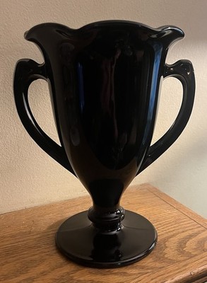 LE Smith Black Amethyst  Double Handled Trophy Vase