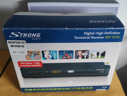 STRONG SRT 7404 Récepteur satellite - Haute définition HD ME - vendu sans carte et HDMI - TV Son Photo