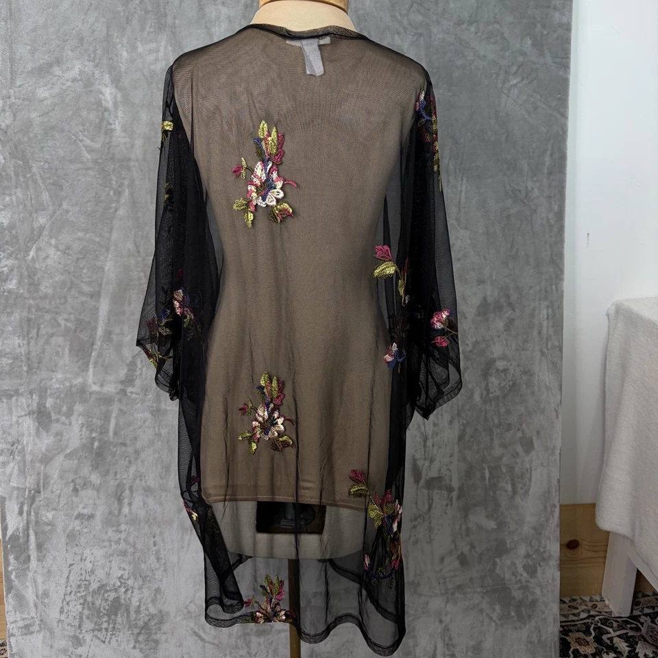 Kimono negro bordado floral de malla para mujer 2X hada pura bruja caprichosa Foto 3 de 4