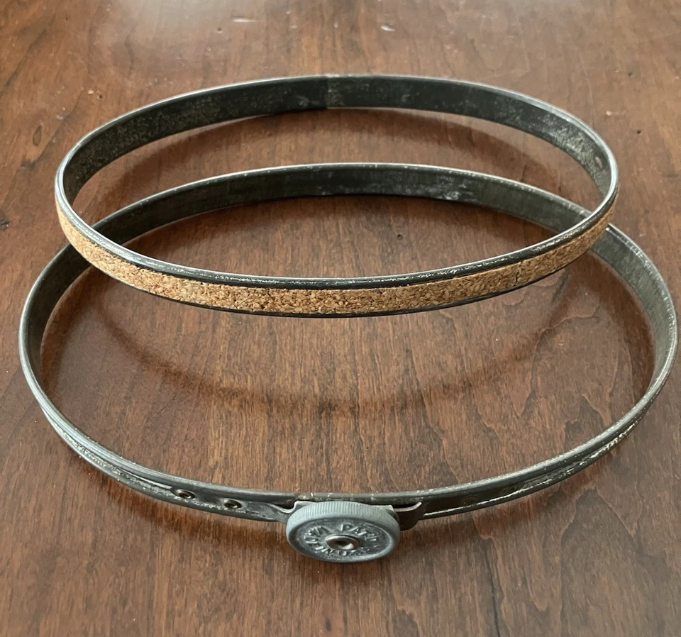 Vintage QUEEN 6" x 4" Oval METAL Embroidery Hoop with Pat'd Tension Wheel - Image 2 of 4