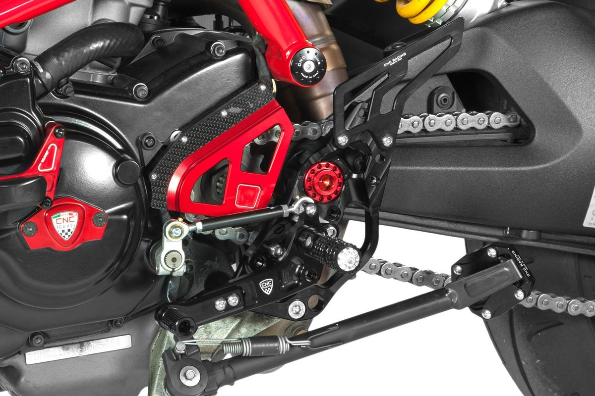 REARSETS REGOLABILI PILOTA CNC RACING DUCATI HYPERSTRADA 939 | eBay
