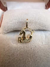 Vintage 14k Yellow Gold Small Diamond Cut Cap...