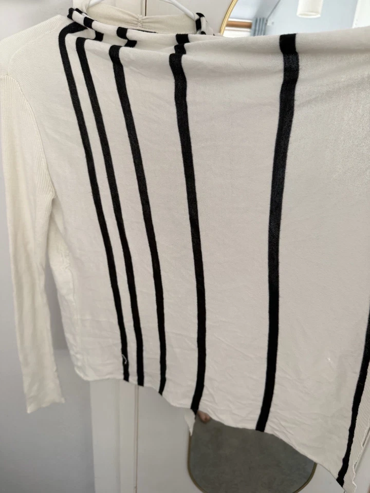 Cárdigan acogedor suave y ligero blanco con rayas negras talla M Foto 4 de 4