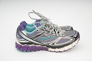 brooks ghost 5 purple