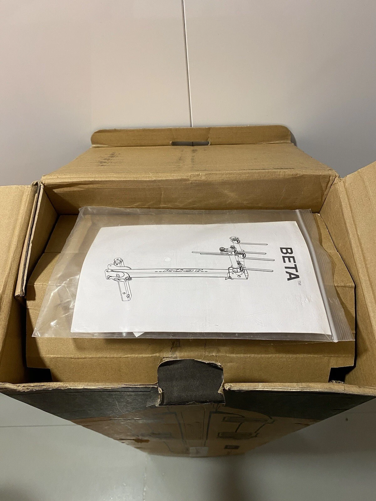 Kuat Bike Rack Beta Gray 2 Inch Receiver Grey - Brand New Boxed 4