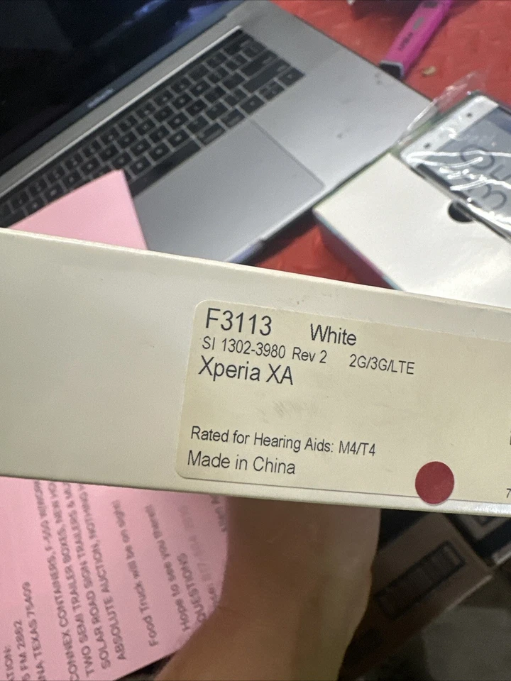 Sony Xperia XA F3113 16gb cell 5 in smartphone Graphite White GSM 4G LTE  New - Image 4 of 4