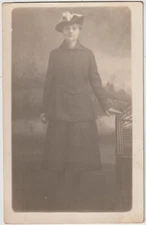 YOUNG WOMEN? GREAT OUTFIT - REAL PICTURE POSTCARD, 1920's, UNUSED