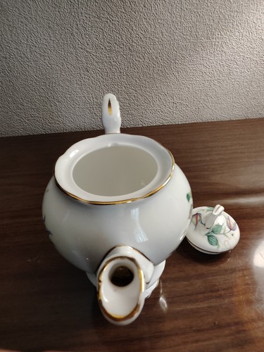 Paragon Purple Flower Rare Coffeepot - Picture 5 of 10