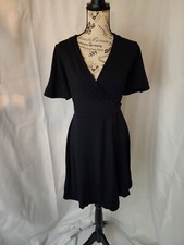 Ann Taylor Black Short Sleeve Wrap Dress Women's Size 2