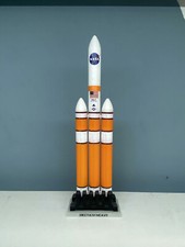 1:400 USA Delta IV Heavy Carry Rocket Model Finished Painted Product