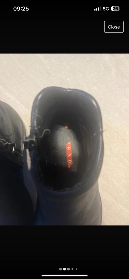 Botas femininas Prada tamanho 24 - Imagem 3 de 4