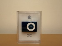 Apple iPod Shuffle 2nd Generation 1GB Blue SEALED RARE COLLECTIBLE