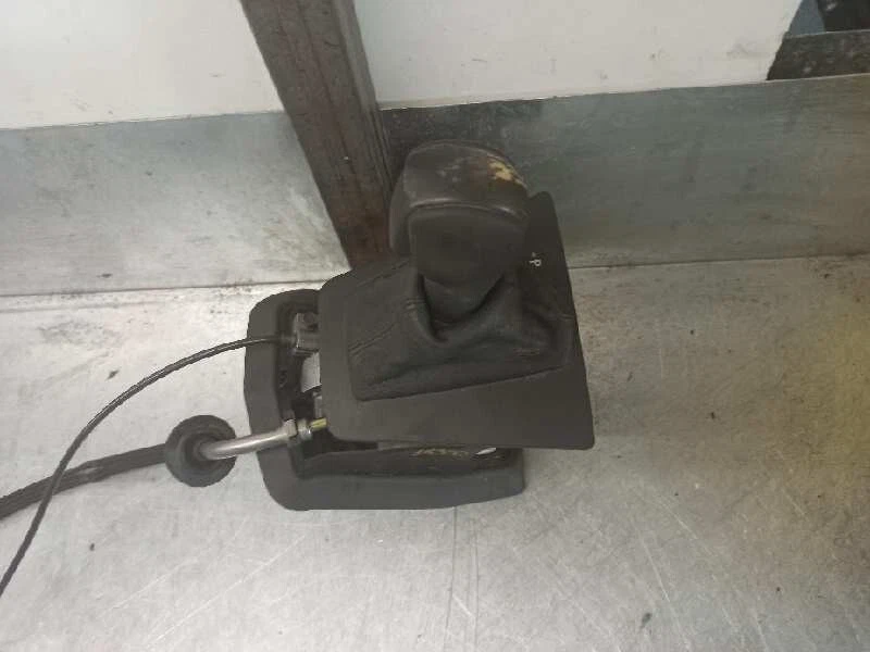 340417403 levier de vitesse pour BMW X3 (E83) 3.0 TURBODIESEL 2003 3494085 - Photo 2/4