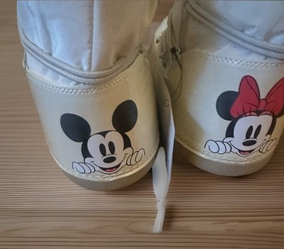 Disney X Forever 21 Mickey Minnie Soft Sided Lace Up Snow Boots 7.5 NWT
