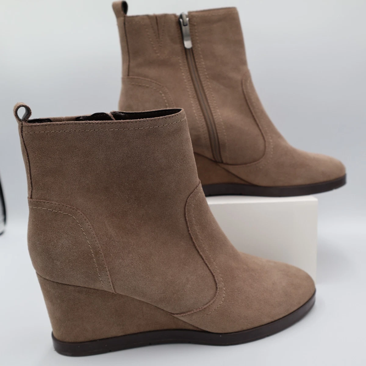 Easy Spirit Brown Suede Ankle Boots with Side Zipper size 9 Women main image 2