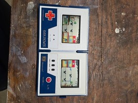 1983 Nintendo  RAIN SHOWER Game & Watch Multi Screen Handheld  Works!!!