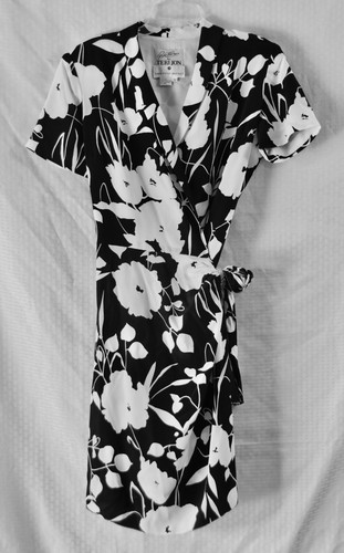 Ricki Freeman Teri Jon Saks Fifth Avenue Black & White Floral Wrap Dress Size 12