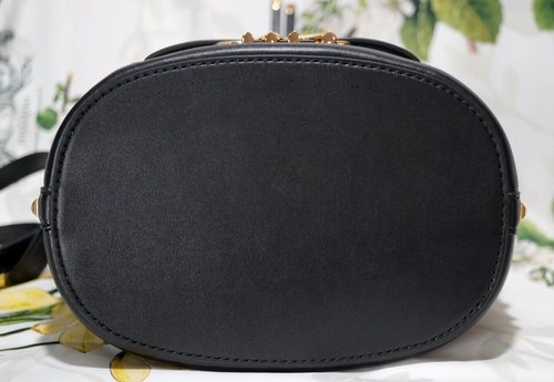 NWT Michael Kors Reed Medium STUDDED Belt Bucket X-Body Handbag In BLACK Leather - Picture 11 of 17