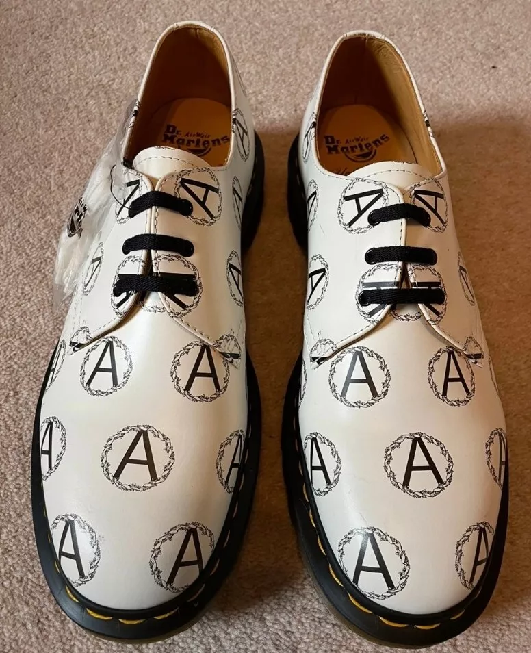 FW16 Supreme Undercover Dr. Martens 3 Eye anarchy white size UK 45 US 11