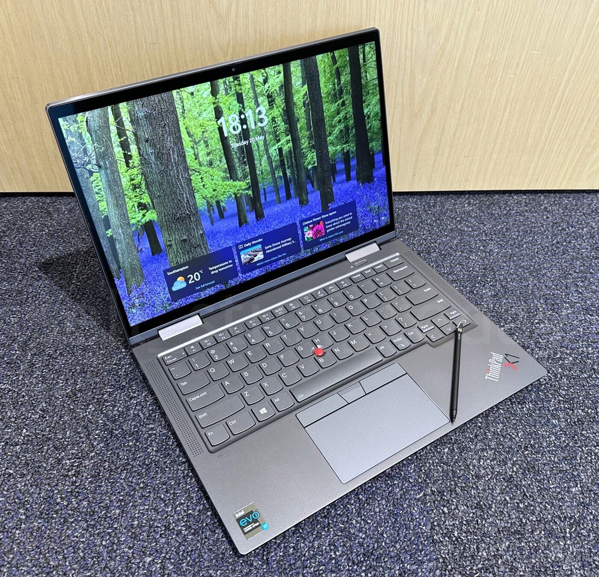 ThinkPad X1 Yoga Gen6 i7/16G/512GB/タッチ ThinkPad X1 Yoga Gen6 i7