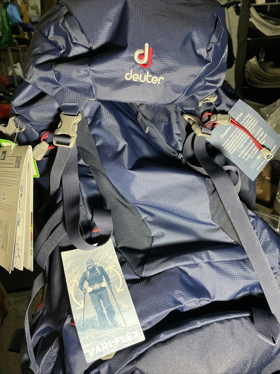Deuter Futura Pro SL 38L Hiking backpack. Navy. Built in