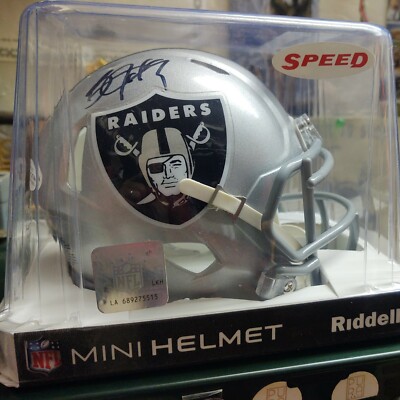2021 leaf autographed football helmet Full-Size Box (1) Factory Sealed Leaf is pleased to announce the return of its popular 2021 Leaf Autographed Football Mini 2018 Leaf Autographed Football Mini