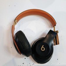 Beats Studio3 The beats Skyline Decade Collection Wireless Over-Ear Headphones N