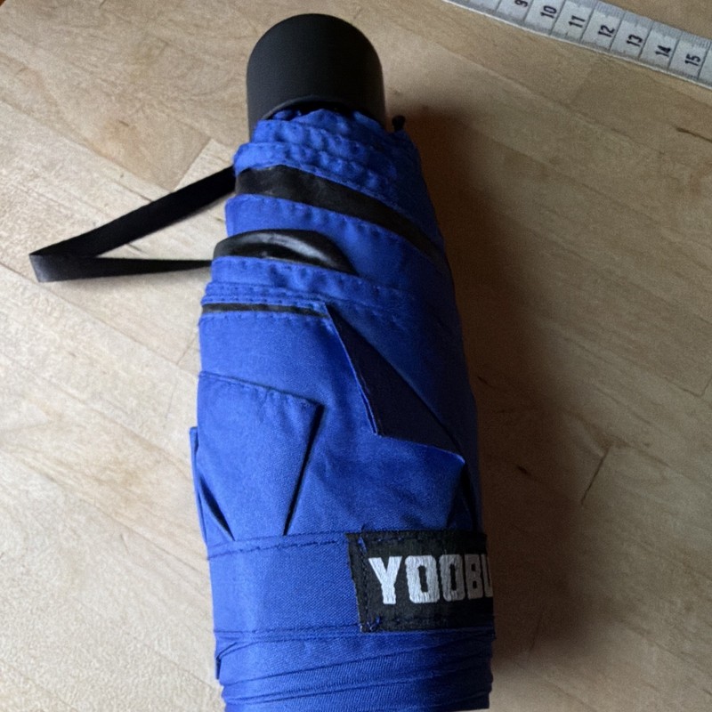 Brand new Blue travel umbrella with black zippered case 7 x 3 x 2 in