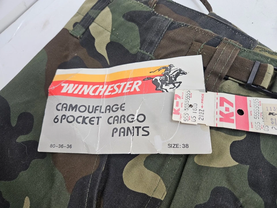 BRAND NEW VINTAGE  WINCHESTER WOODLAND CAMO CARGO HUNTING PANTS 70-80'S - Image 2 of 4